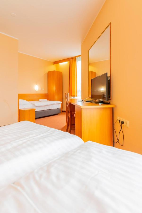 Hotel Park Cakovec Ngoại thất bức ảnh