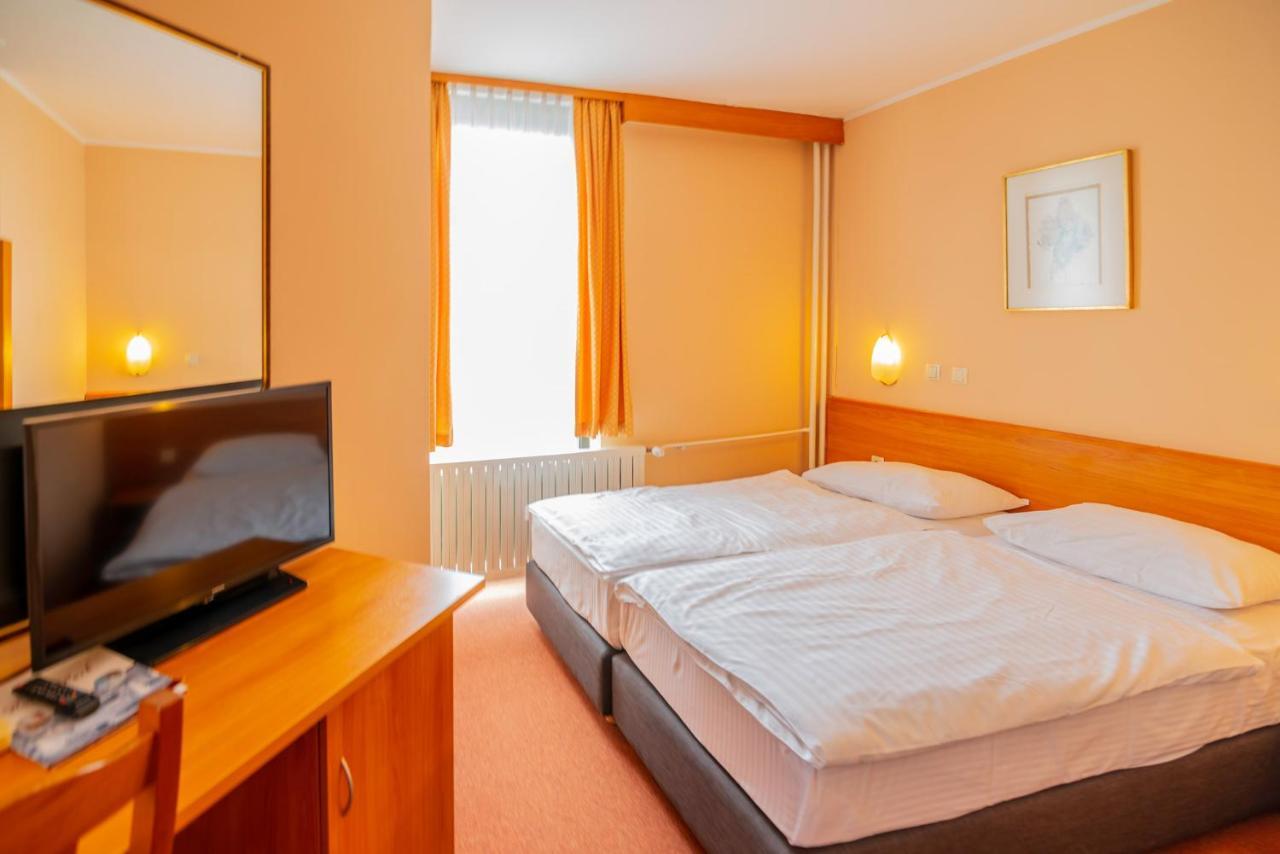 Hotel Park Cakovec Ngoại thất bức ảnh